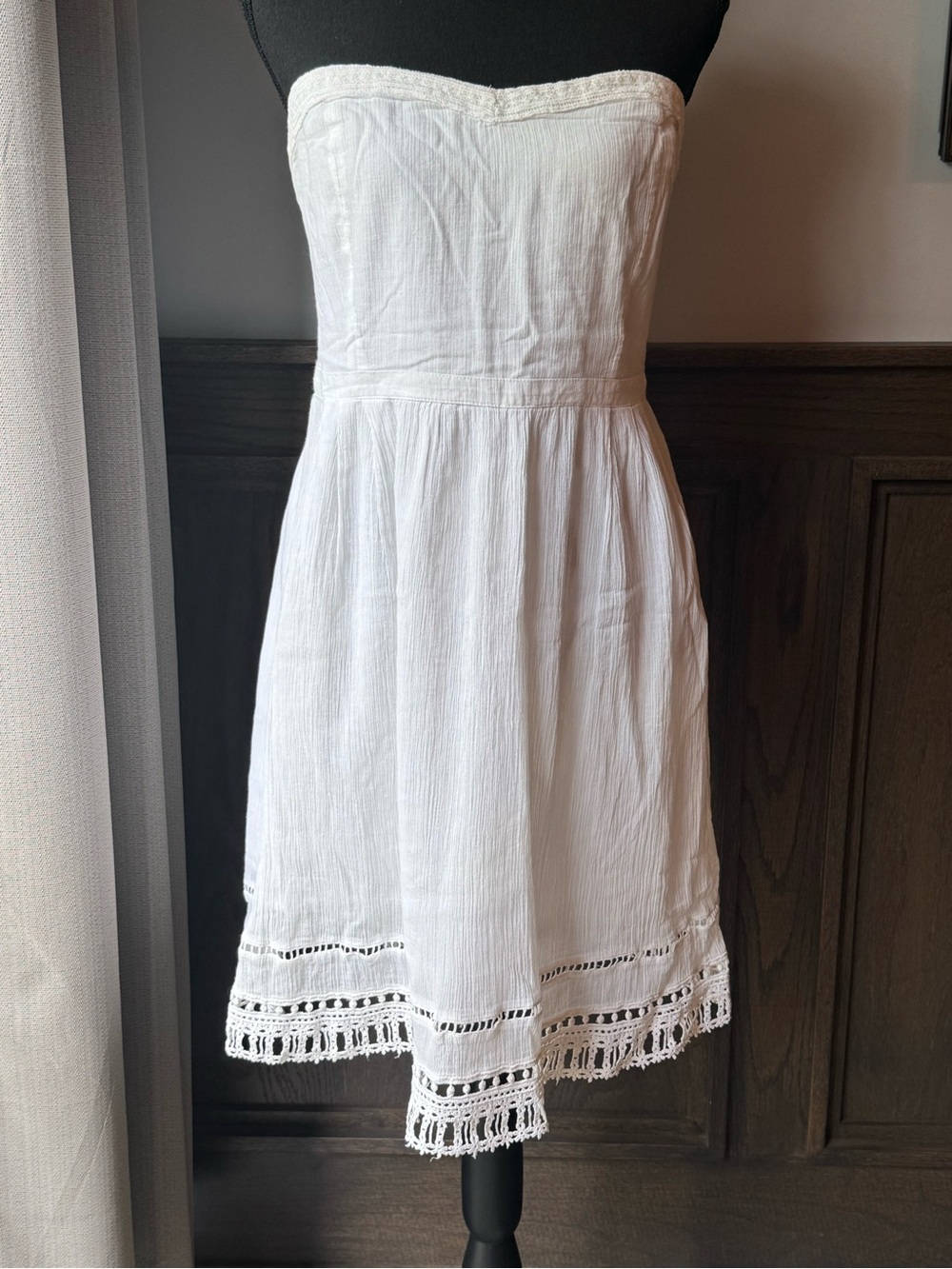 Old navy White Cotton Strapless Lace-Hem Summer Dress Sz 10